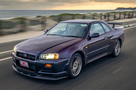 r34 us|The R34 Nissan Skyline GT.